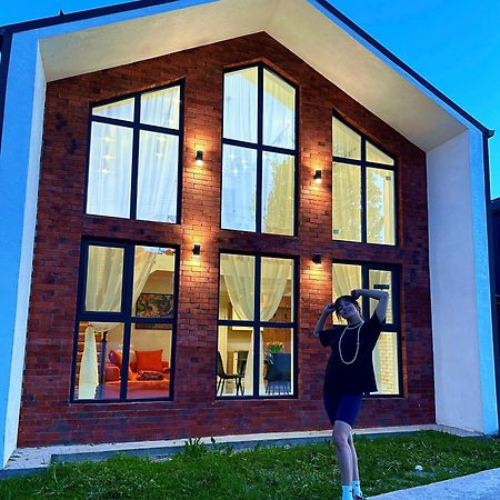 Tauhouse Villa Saty Екстериор снимка